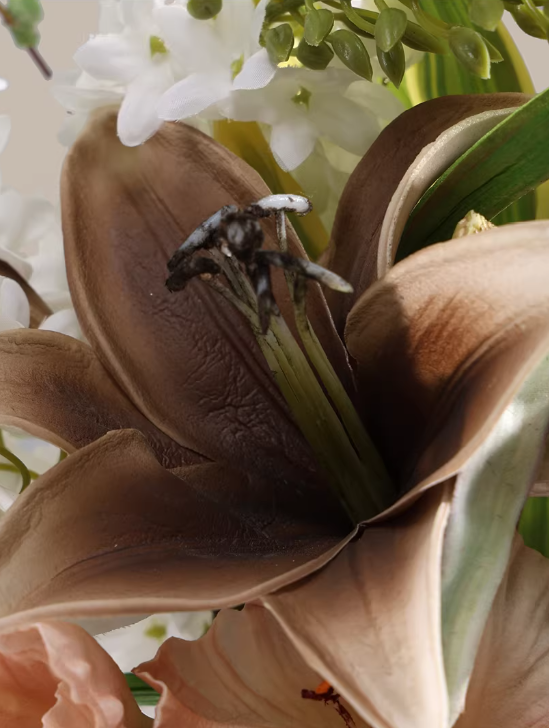 Verdant Glass Harmony Floral Accent